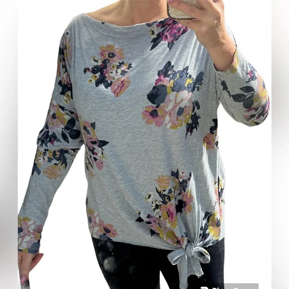 Maurices Gray and Floral Pattern long sleeve top - Picture 1 of 7